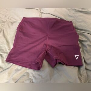DAE activewear sz M NWOT purple buttery soft